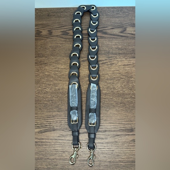 S⭕️LD‼️New Coach Linked Leather Novelty Bag Strap - Picture 3 of 4